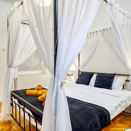 Intimo Oldtown Romantic Apartment บราชอฟ ภายนอก รูปภาพ