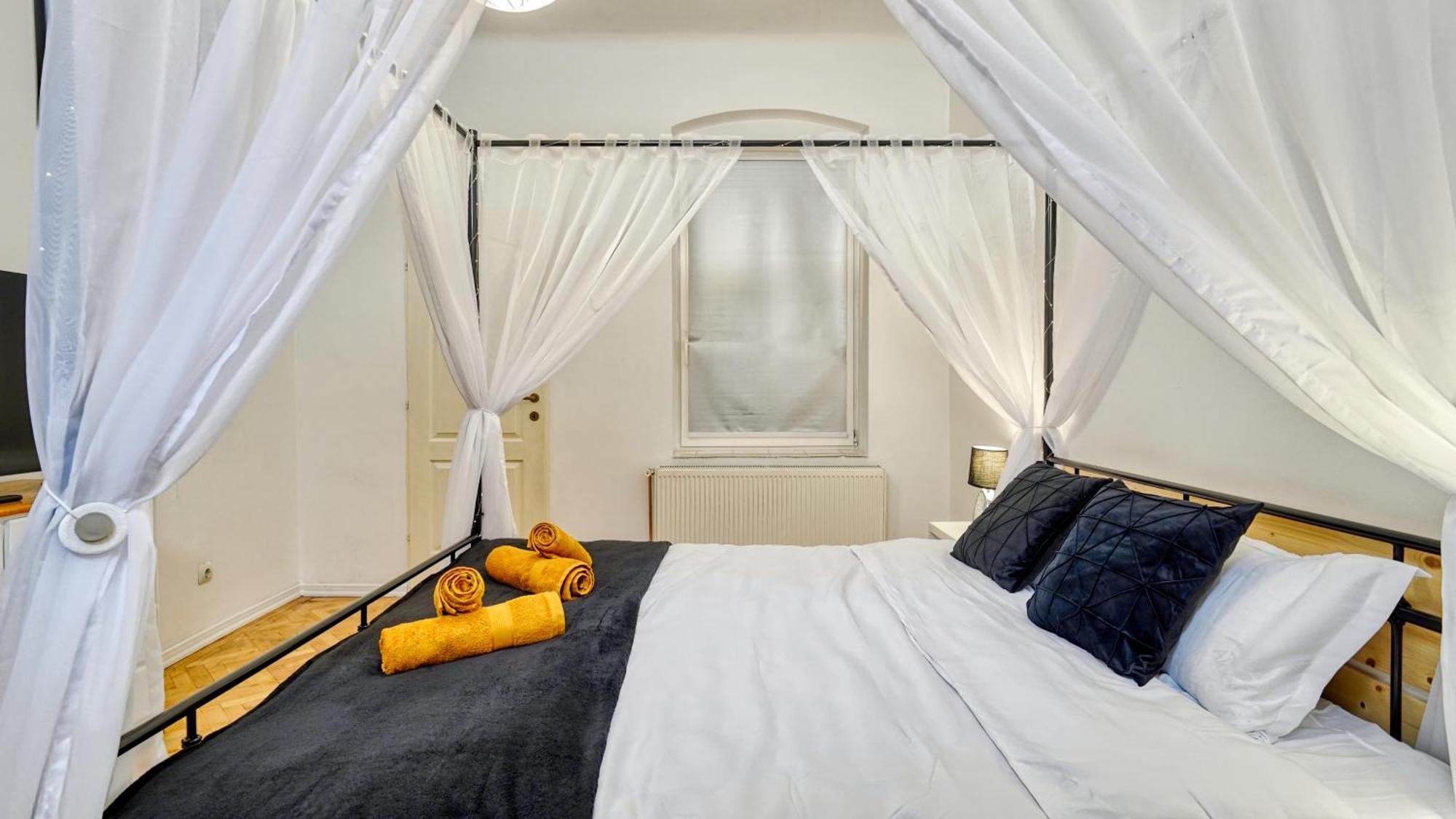 Intimo Oldtown Romantic Apartment บราชอฟ ภายนอก รูปภาพ