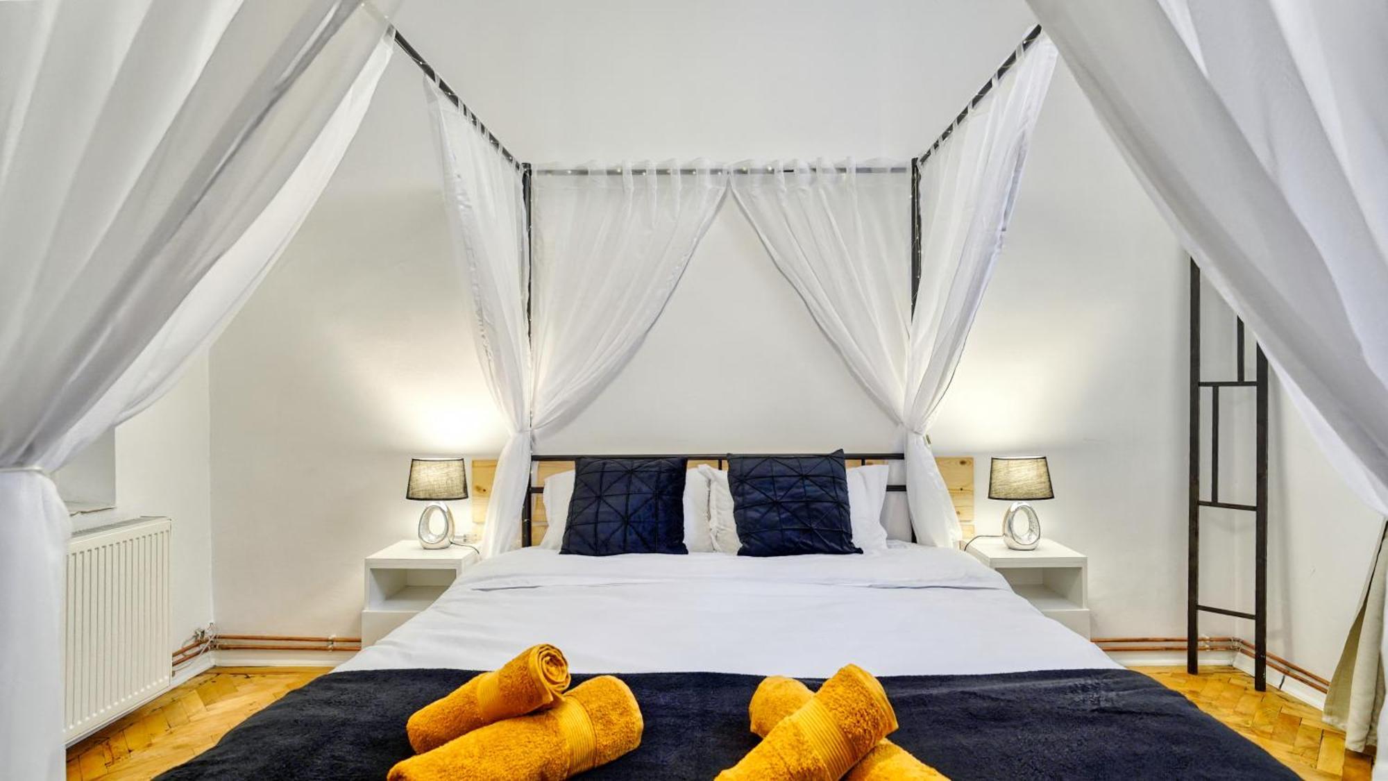 Intimo Oldtown Romantic Apartment บราชอฟ ภายนอก รูปภาพ